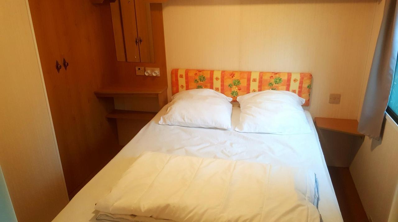 Camping De La Reuille Flere-la-Riviere ภายนอก รูปภาพ